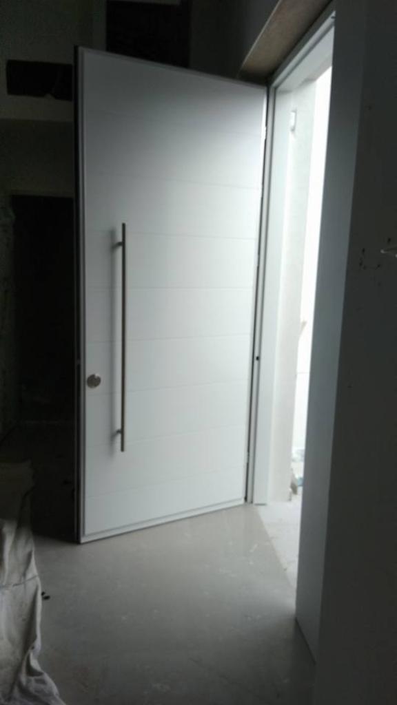 אבינועם דלתות רב בריח אבינועם דלתות רב בריח