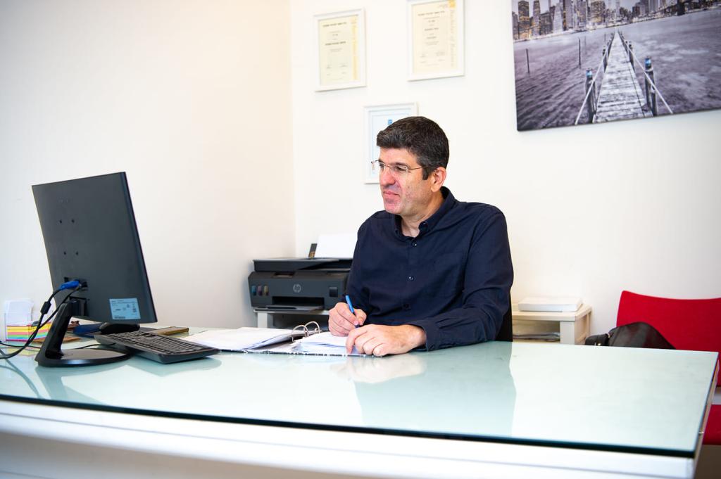 אבי לוי רואה חשבון אבי לוי רואה חשבון