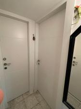 P Door