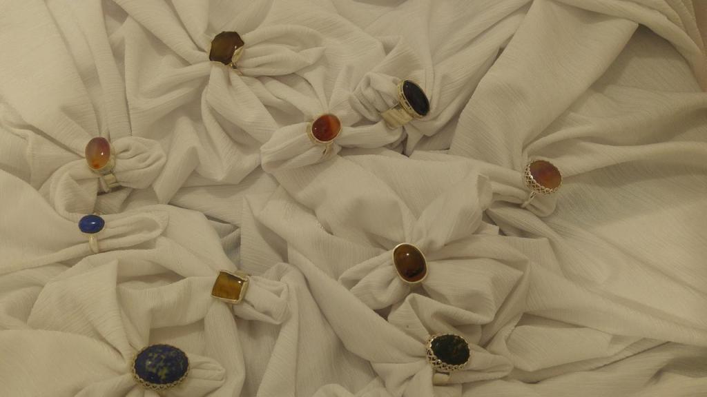 צרופה באהבה אירית אניסימוב תכשיטי כסף וזהב עבודת יד צרופה באהבה אירית אניסימוב תכשיטי כסף וזהב עבודת יד