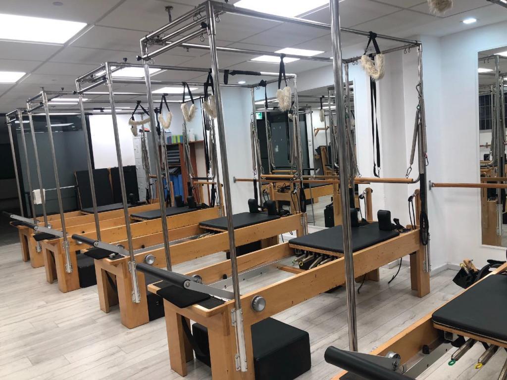 סטודיו פילאטיס אלונה שחק סטודיו פילאטיס אלונה שחק