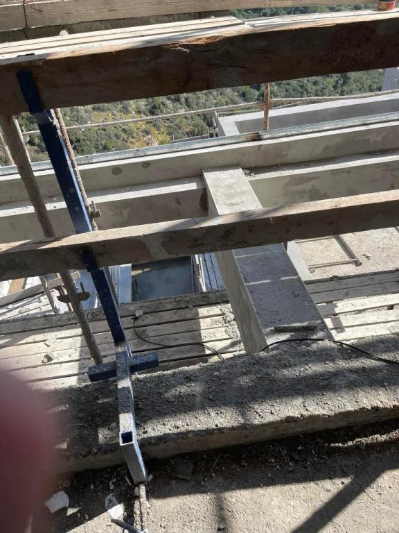 Benish Glass Benish Glass