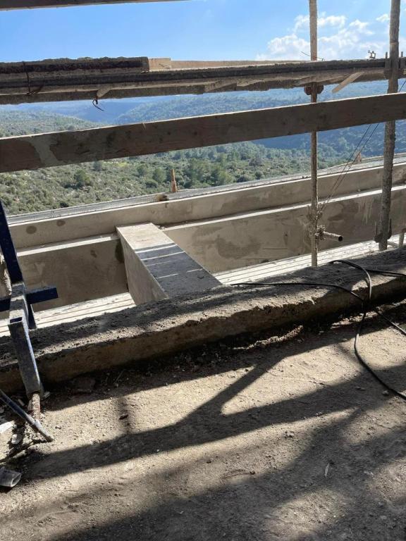 Benish Glass Benish Glass