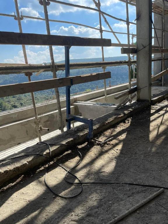 Benish Glass Benish Glass