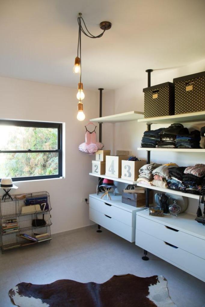 א. ב. בשיפוץ א. ב. בשיפוץ