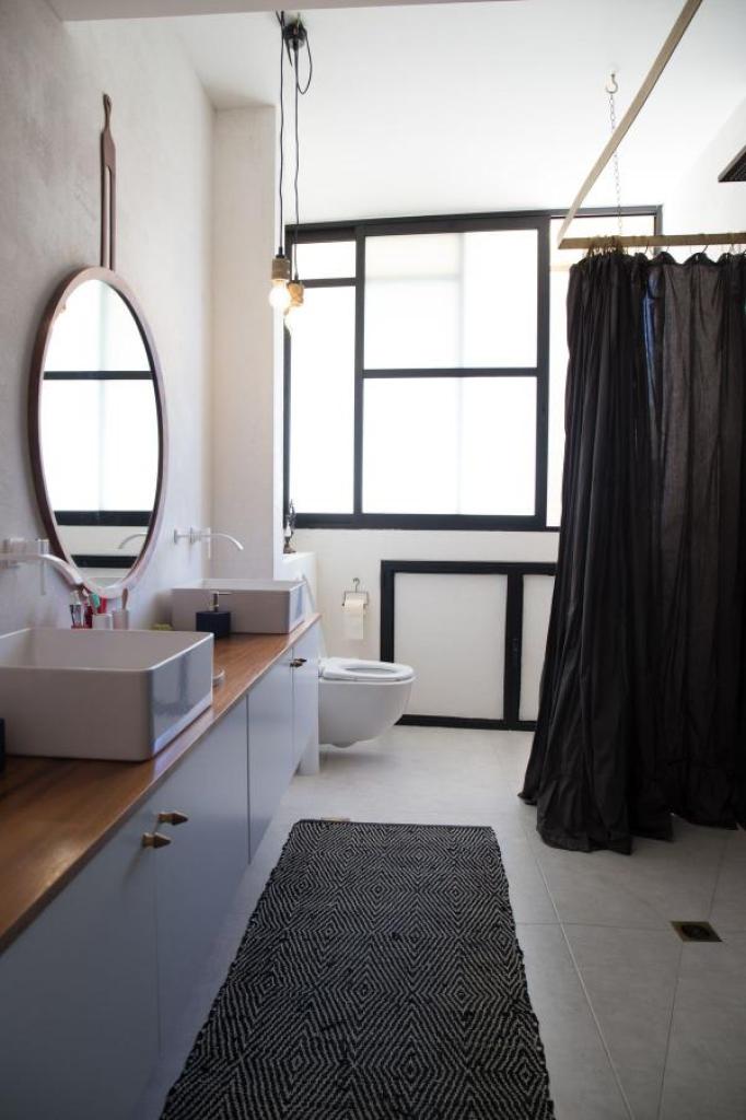 א. ב. בשיפוץ א. ב. בשיפוץ