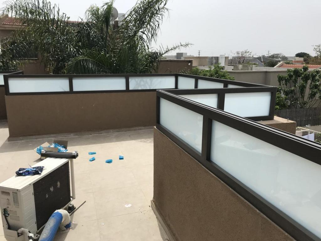 אלום יורי אלום יורי