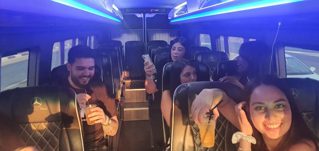 סמיילי הסעות וטיולים סמיילי הסעות וטיולים