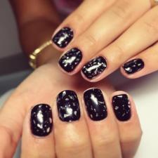Nails & beauty by coral