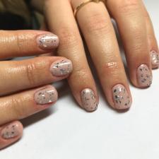 Nails & beauty by coral