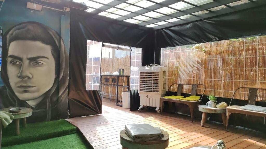 אסף מוצרי ברזנט אסף מוצרי ברזנט