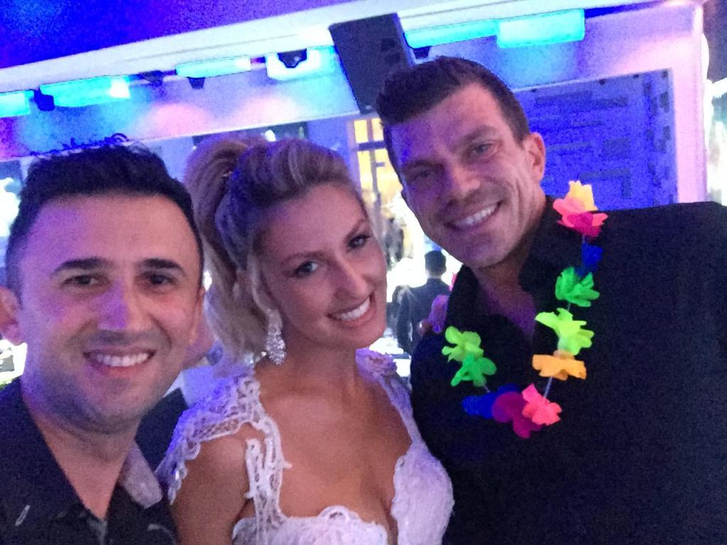 אורי גברי כשמוסיקה ואהבה נפגשים אורי גברי כשמוסיקה ואהבה נפגשים