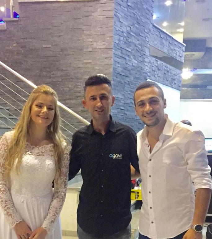 אורי גברי כשמוסיקה ואהבה נפגשים אורי גברי כשמוסיקה ואהבה נפגשים