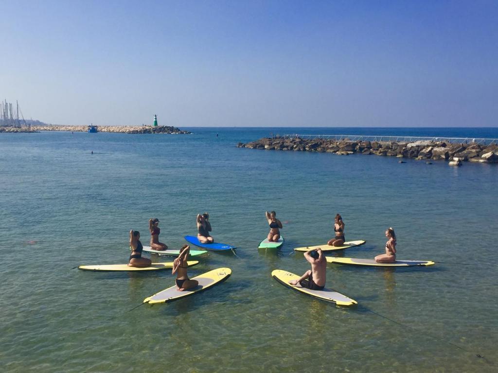 סאפ יוגה תל אביב SUP yoga Tel Aviv סאפ יוגה תל אביב SUP yoga Tel Aviv