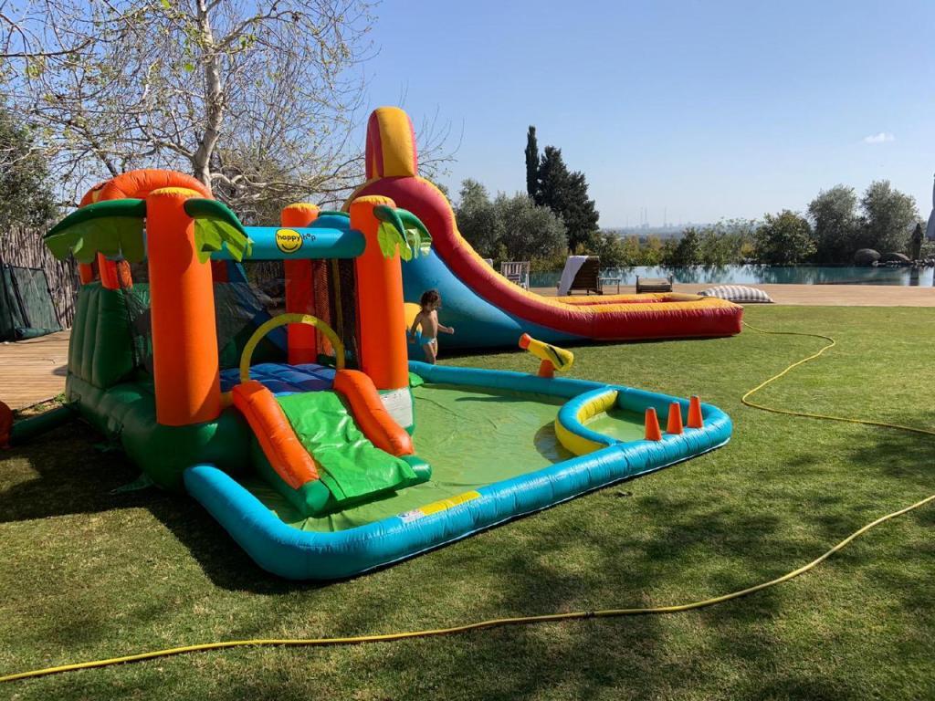 עידנ'ס עידנ'ס