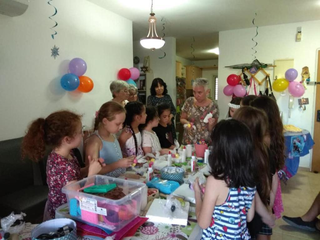 עיצוב דמויות לעוגות hand made עיצוב דמויות לעוגות hand made