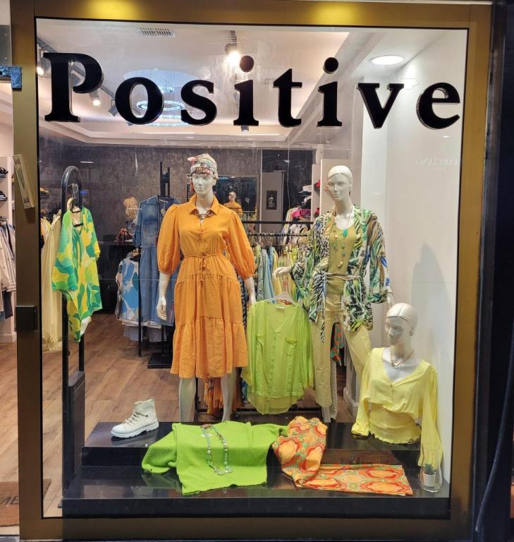 פוזיטיב אופנת נשים פוזיטיב אופנת נשים