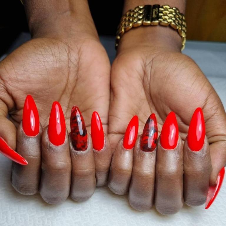 יעל אסרף יעל אסרף