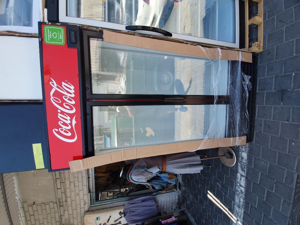 ענק המקררים והחשמל ענק המקררים והחשמל