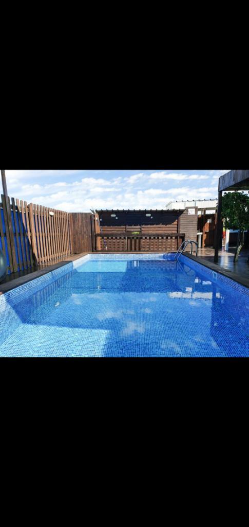 בריכת שחייה לאירועים קבוצות וזוגות. בריכת שחייה לאירועים קבוצות וזוגות.