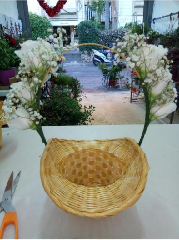 פרח בכפר פרח בכפר