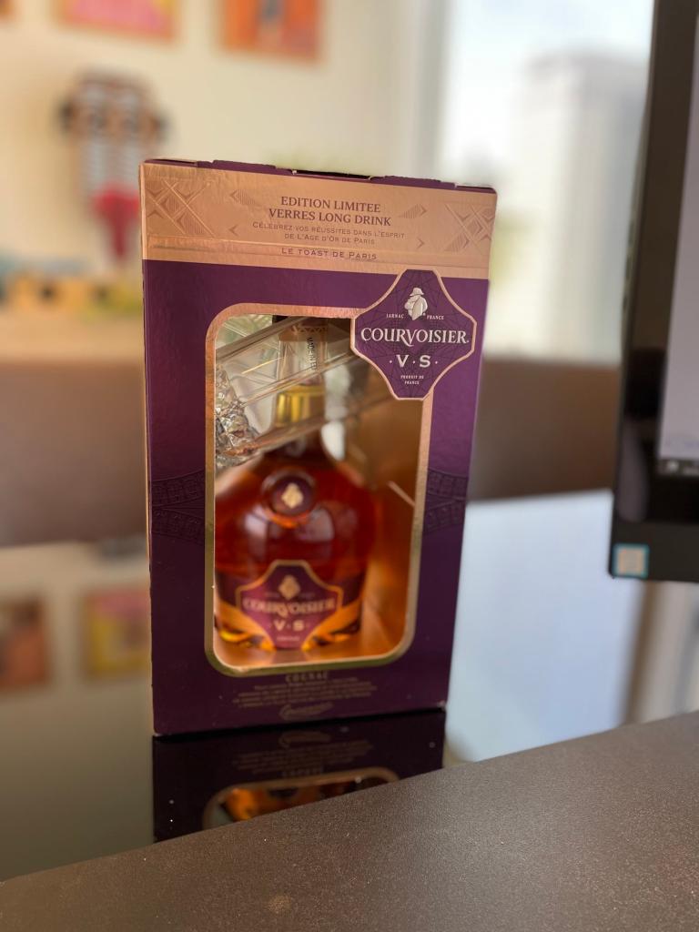 ניל חברוני ניל חברוני