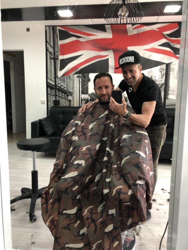 מספרת גיא זוביב מספרת גיא זוביב