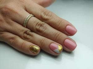 Mika's nails
