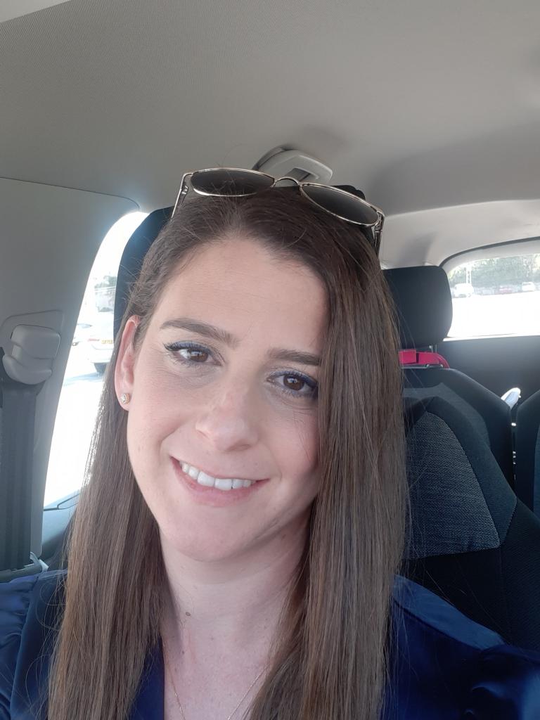 פשוט שירות פשוט שירות