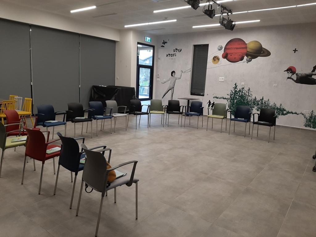 פשוט שירות פשוט שירות