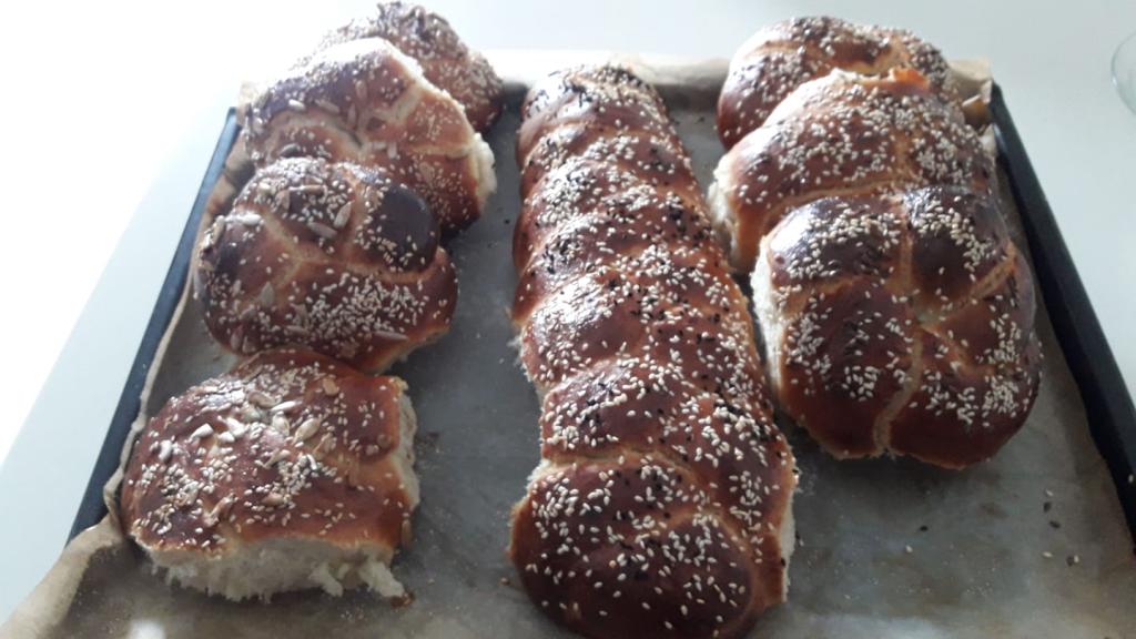 מרפדיית אוכפים לוהטים מרפדיית אוכפים לוהטים