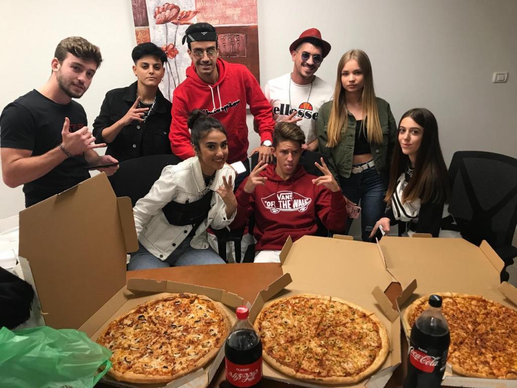 פאפא די פיצה פאפא די פיצה