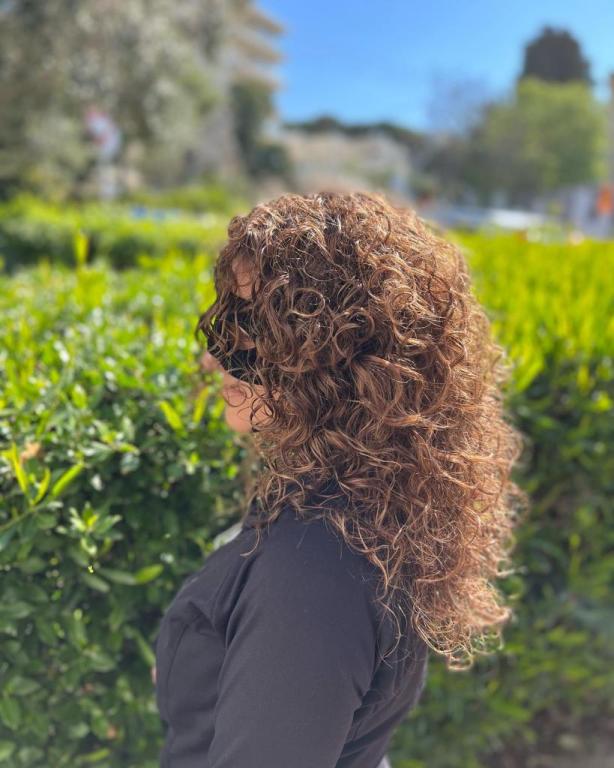 מספרת דודי בן אבו מספרת דודי בן אבו