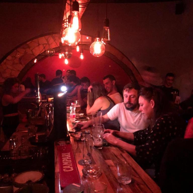 ארצ'יס פאב ארצ'יס פאב