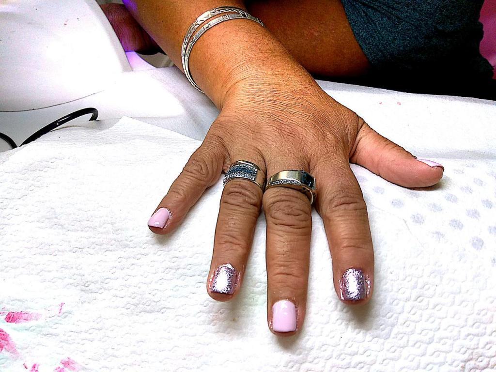 טלי קוסמטיקאית ופדיקוריסטית רפואית טלי קוסמטיקאית ופדיקוריסטית רפואית