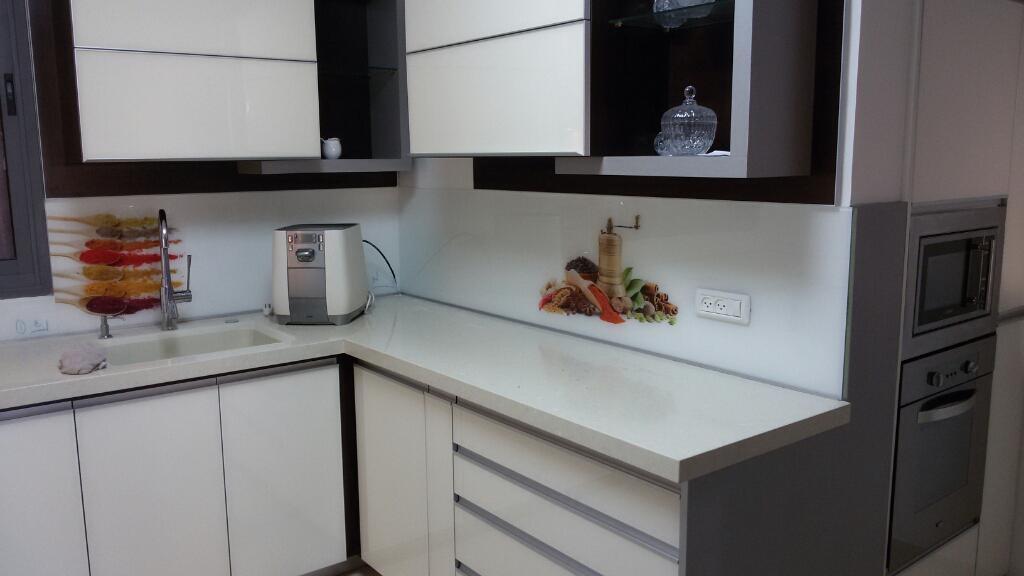 א.ר. זכוכית א.ר. זכוכית