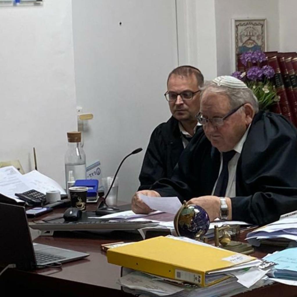 אבישי יונגר אבישי יונגר