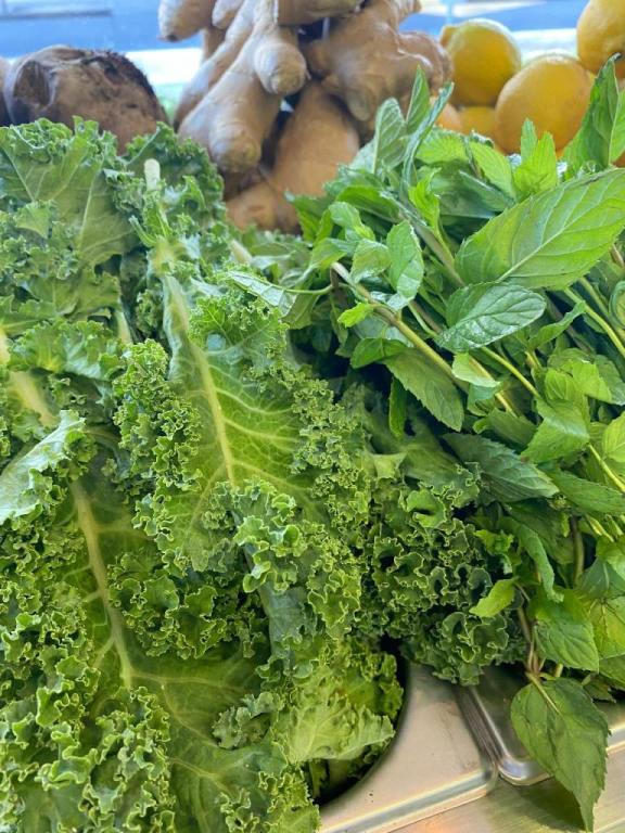 תן ג'וס תן ג'וס