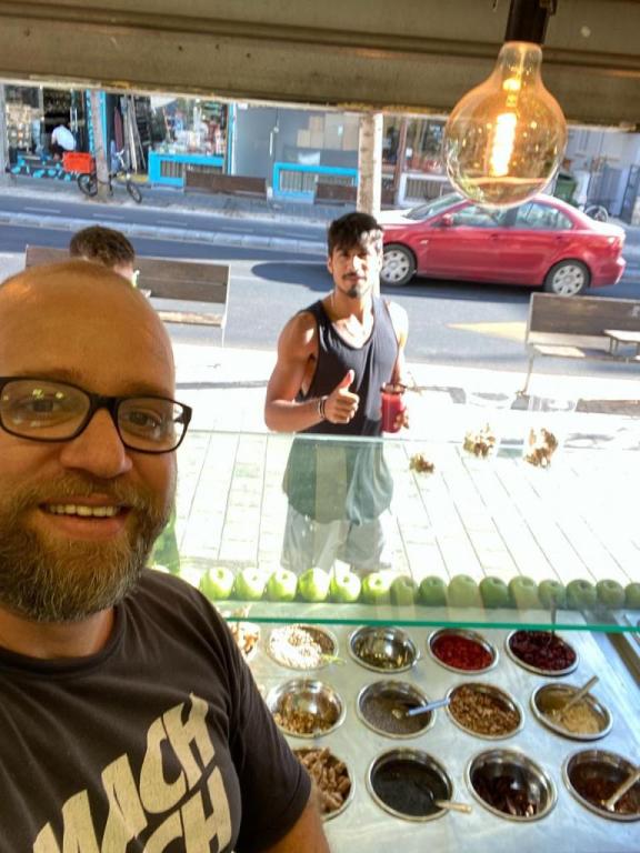 תן ג'וס תן ג'וס