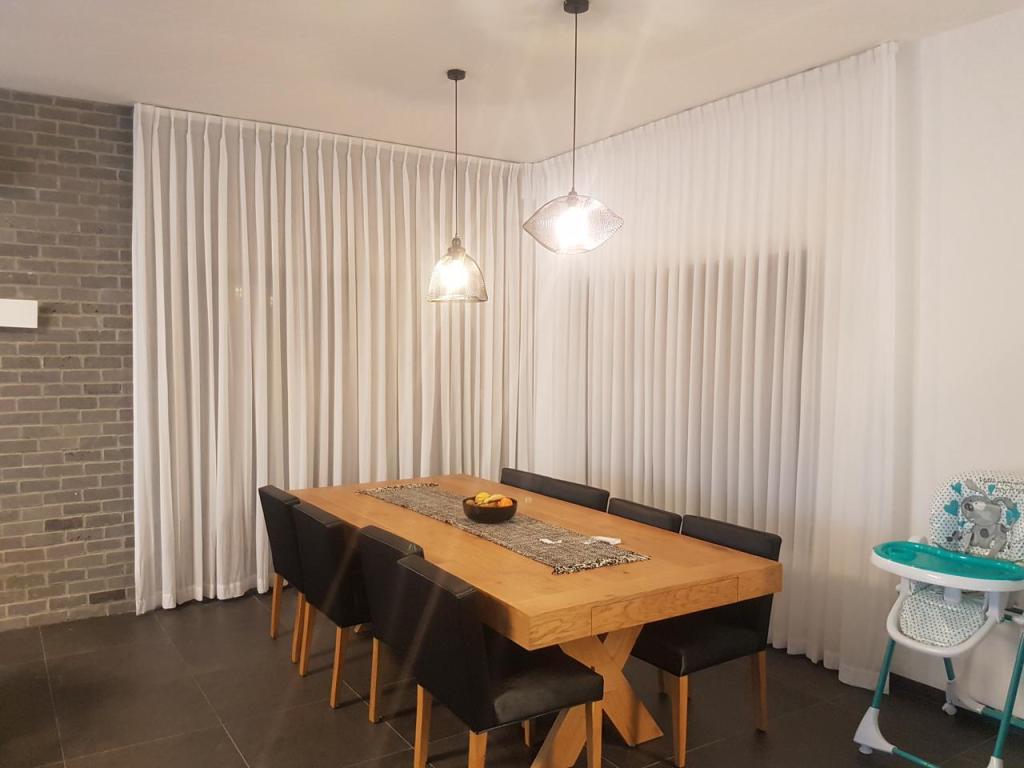 תובל וילונות בעיצוב אישי תובל וילונות בעיצוב אישי