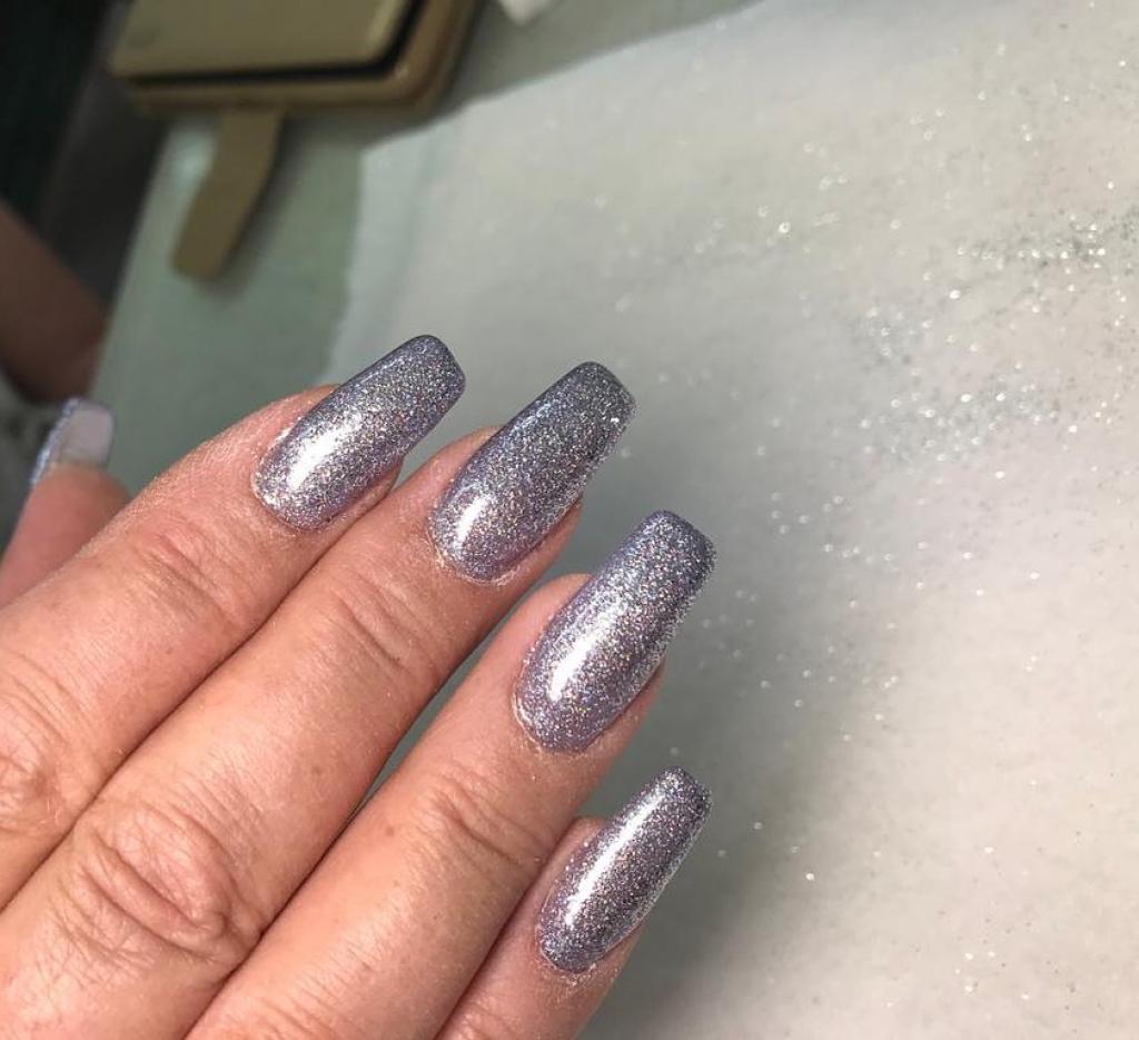 עדנה מדר עיצוב ובניית ציפורניים עדנה מדר עיצוב ובניית ציפורניים