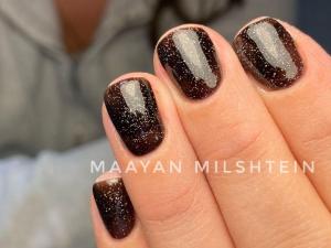 Maayan nail art