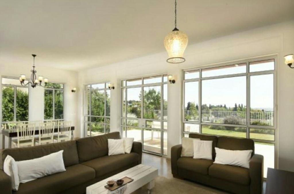 תריסי קרן תריסי קרן