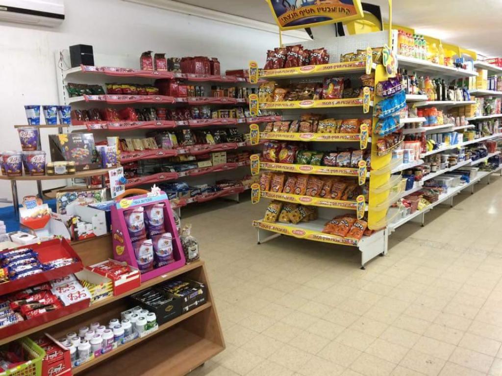 מרכולית קיבוץ גלגל מרכולית קיבוץ גלגל