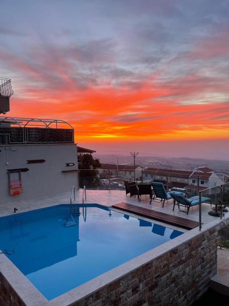 מצפה על הכנרת מצפה על הכנרת