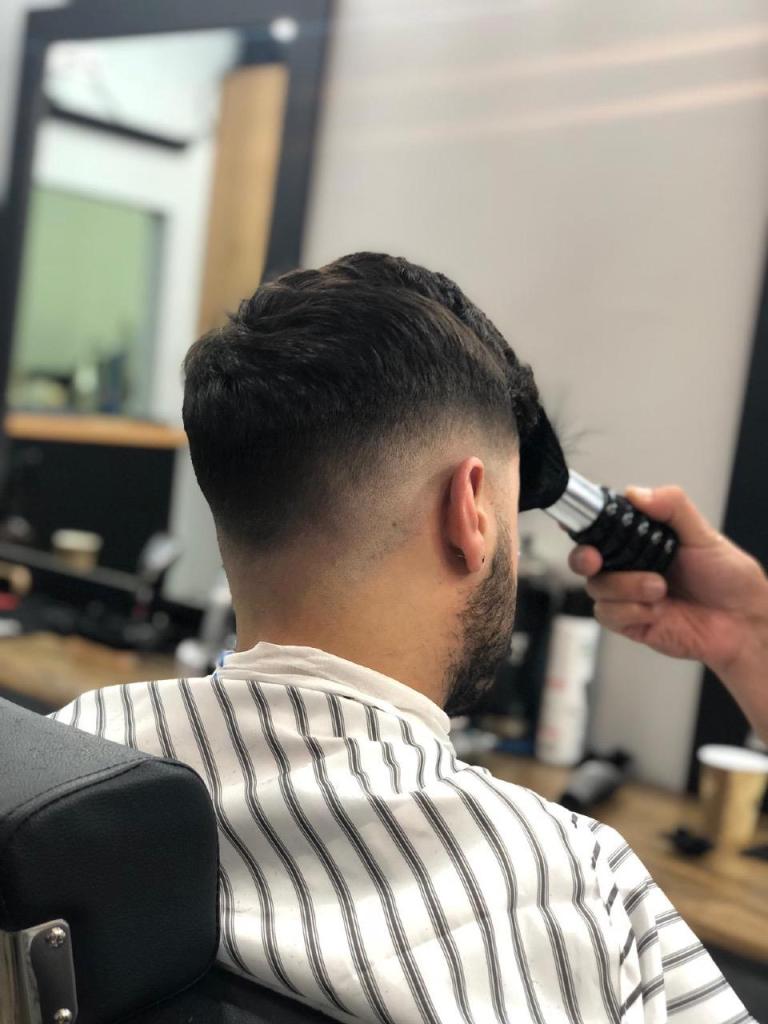 מספרת אושי כהן מספרת אושי כהן