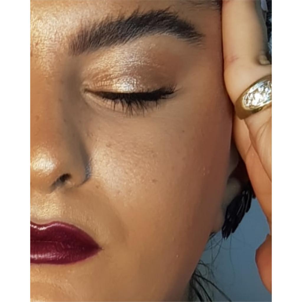 שרה איזמיילוב מאפרת מקצועית שרה איזמיילוב מאפרת מקצועית