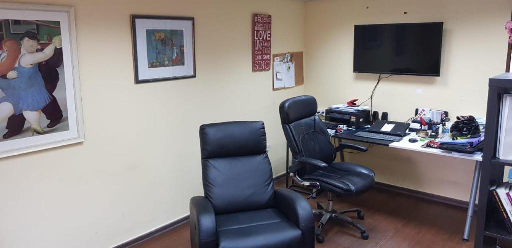 ד"ר בר נחום מטפל cbt bf ד"ר בר נחום מטפל cbt bf