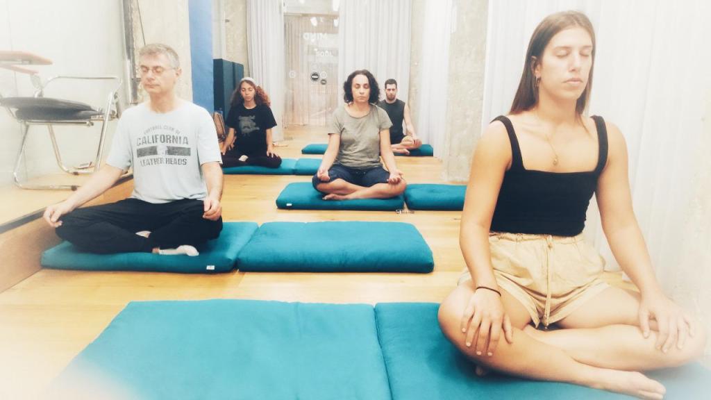 Wisdom & Mindfulness Wisdom & Mindfulness