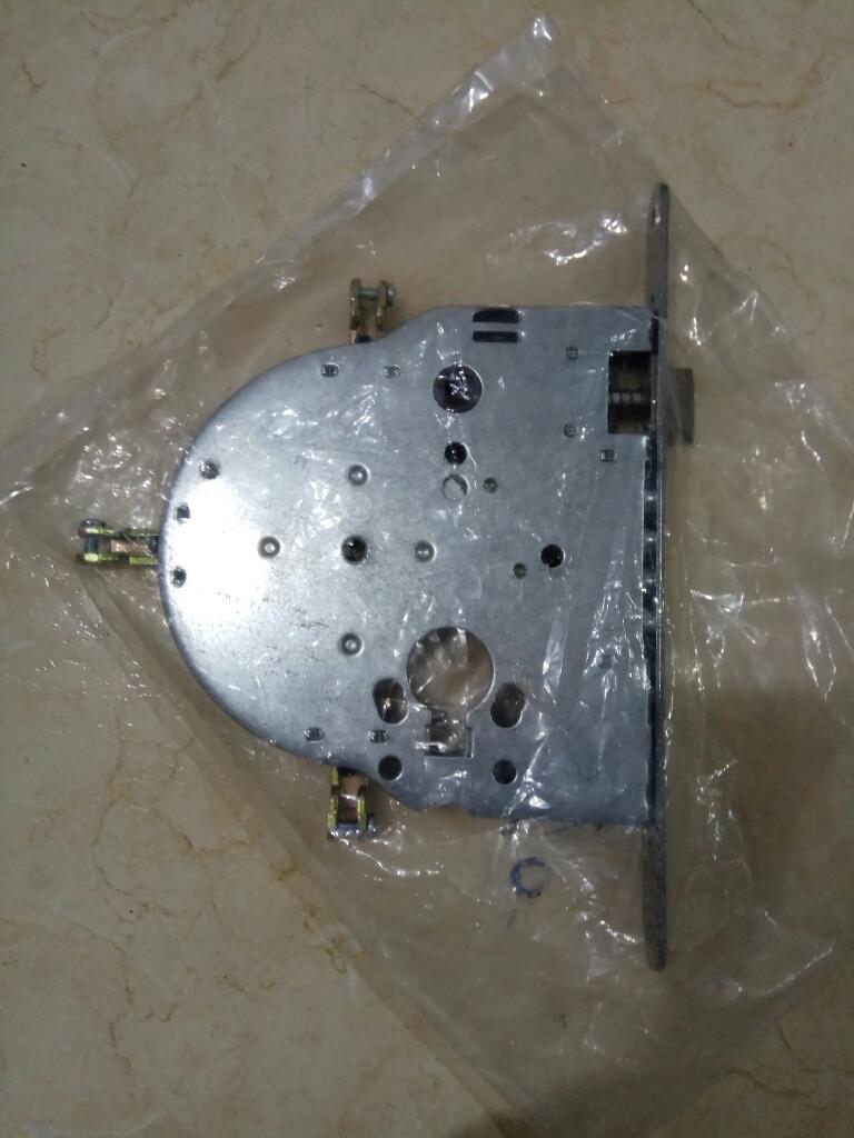 טילינגר המנעולן טילינגר המנעולן